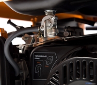 Бензиновый генератор Daewoo Power GDA 8500E-3 - фото2