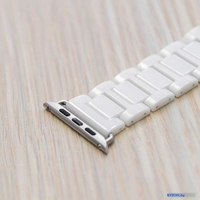 Браслет Rumi Ceramic для Apple Watch 42/44/45 мм (белый) - фото2, картинка2 Браслет Rumi Ceramic для Apple Watch 42/44/45 мм (белый) - фото2