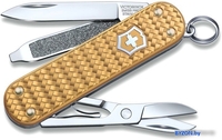 Нож-брелок Victorinox Classic Precious Alox 0.6221.408G (золотистый) - фото
