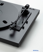 Виниловый проигрыватель Pro-Ject A1.2 (Ortofon OM10, черный) - фото2, картинка2 Виниловый проигрыватель Pro-Ject A1.2 (Ortofon OM10, черный) - фото2
