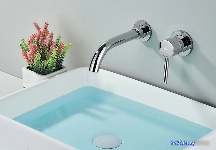 Смеситель Rea Lungo Long B0369 (хром глянцевый) Смеситель Rea Lungo Long B0369 (хром глянцевый)