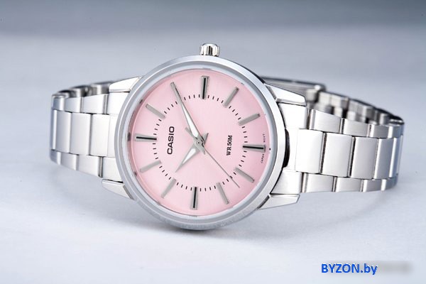Наручные часы Casio LTP-1303D-4A Наручные часы Casio LTP-1303D-4A