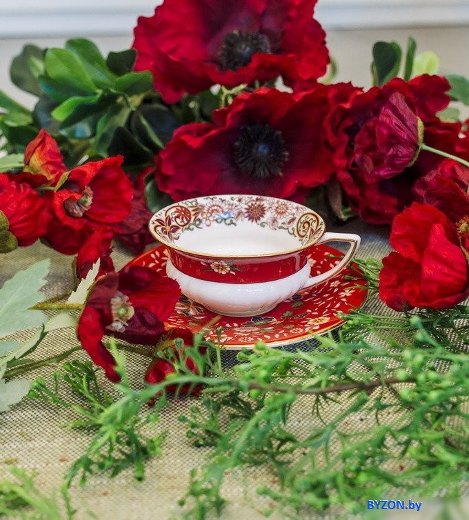 Кружка Wedgwood Wonderlust Crimson Orient 40024021 Кружка Wedgwood Wonderlust Crimson Orient 40024021