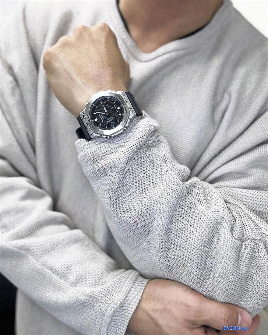 Наручные часы Casio G-Shock GM-2100GC-1A Наручные часы Casio G-Shock GM-2100GC-1A