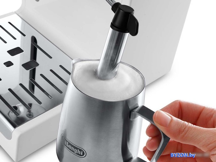 Рожковая помповая кофеварка DeLonghi Active Line ECP 33.21.W Рожковая помповая кофеварка DeLonghi Active Line ECP 33.21.W
