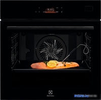 Электрический духовой шкаф Electrolux SteamBoost 800 EOB8S39Z - фото