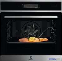 Электрический духовой шкаф Electrolux EOC9P31WX - фото