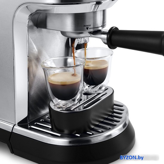Рожковая кофеварка DeLonghi Dedica Maestro Plus EC950.M Рожковая кофеварка DeLonghi Dedica Maestro Plus EC950.M