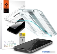 Защитное стекло Spigen Glass TR EZ Fit для iPhone 15 Plus AGL06887 - фото
