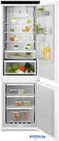 Холодильник Electrolux TwinTech 600 E6MNTE18S - фото